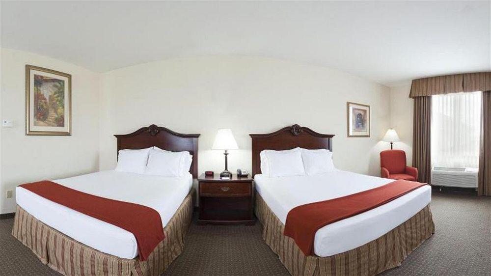 Holiday Inn Express Hotel & Suites Woodward Hwy 270 By Ihg Buitenkant foto