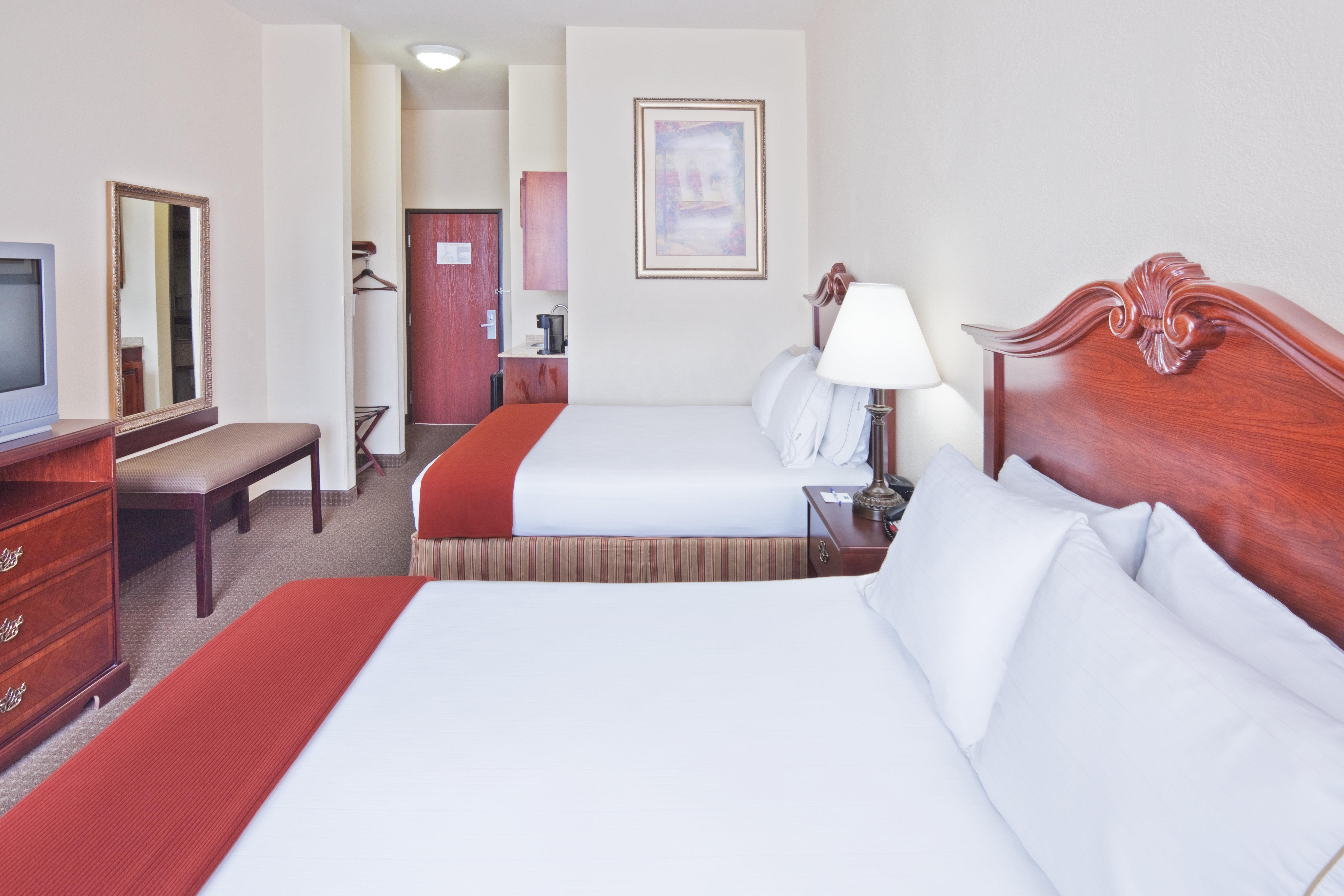 Holiday Inn Express Hotel & Suites Woodward Hwy 270 By Ihg Buitenkant foto