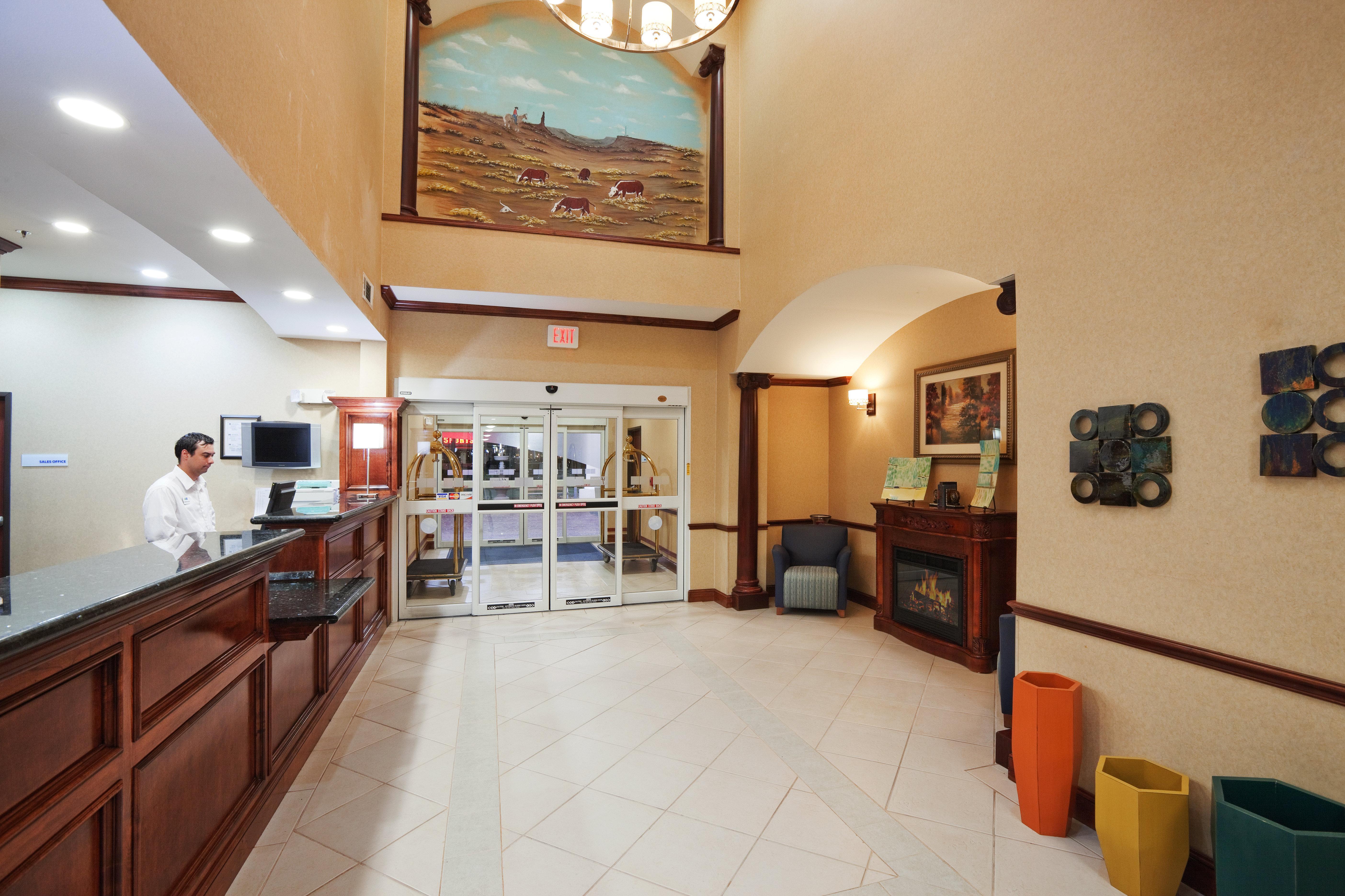 Holiday Inn Express Hotel & Suites Woodward Hwy 270 By Ihg Buitenkant foto