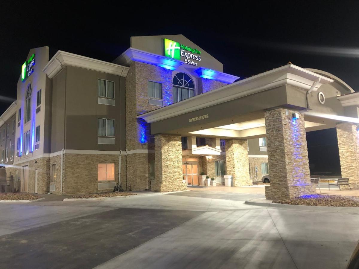 Holiday Inn Express Hotel & Suites Woodward Hwy 270 By Ihg Buitenkant foto